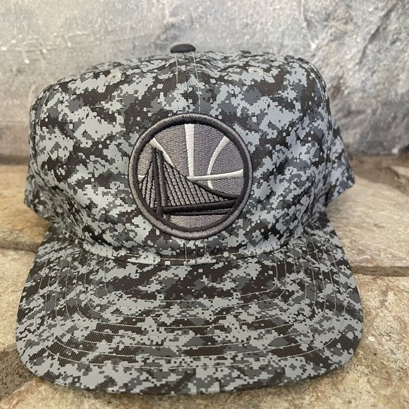 Mitchell and Ness NBA Golden State Warriors Ballistic Camo Snapback Hat Grey - Picture 9 of 9